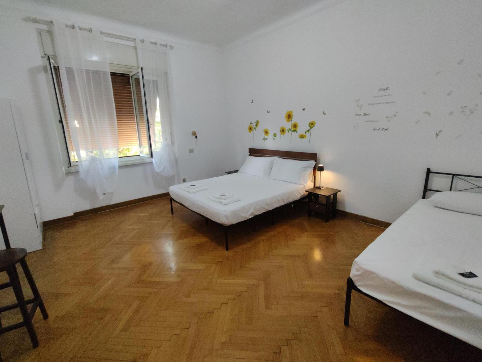 Dock Bay Lodge Hostello Trieste Extérieur photo